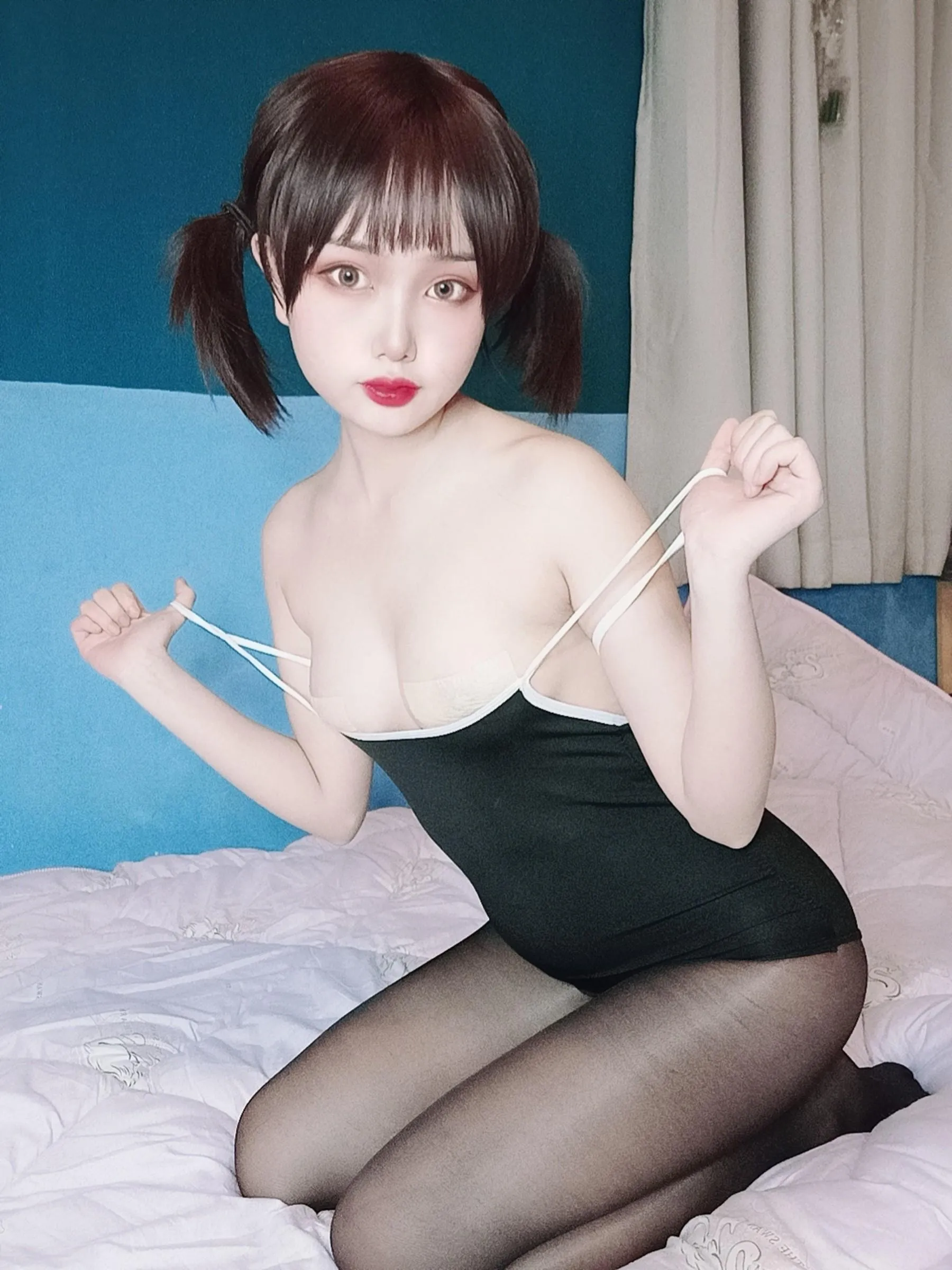 您的蛋蛋 – NO.09 黑丝死库水 [24P]插图2